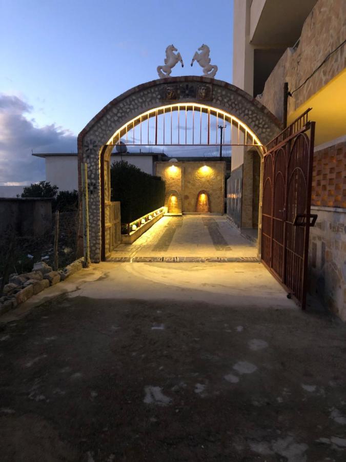 The Sunset Villa Leven Vlorë Exterior foto